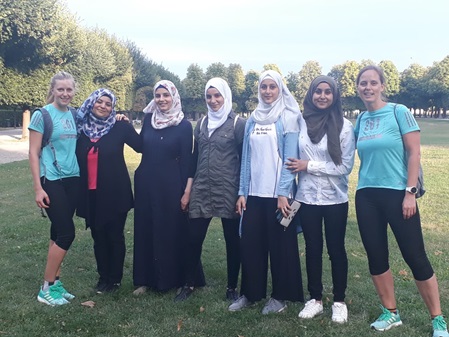 Frauengruppe beim Lauftreff im Augarten